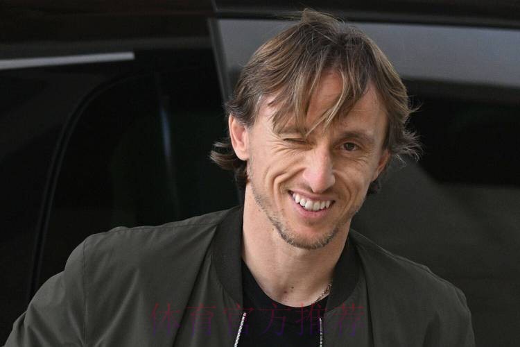 每体-沙特5000万欧年薪+2000万签字费报价魔笛